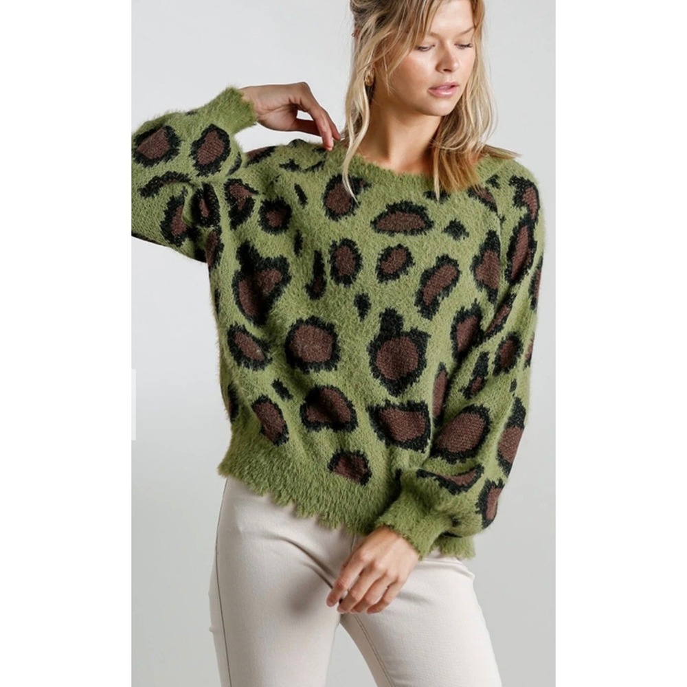 Umgee Leopard Animal Print Olive Soft Sweater Size S NWT MSRP $89